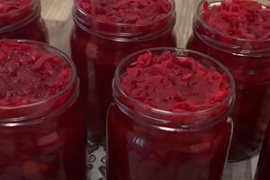 Банки з консервацією накривати пледом не потрібно