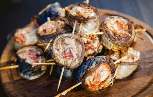 Скумбрия в сочетании с ананасом становится очень сочной