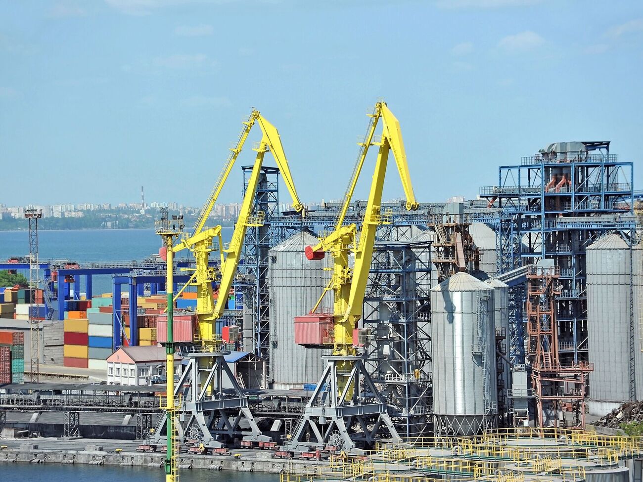 За первые шесть месяцев 2024 года экспорт из Украины составил $19,5 млрд