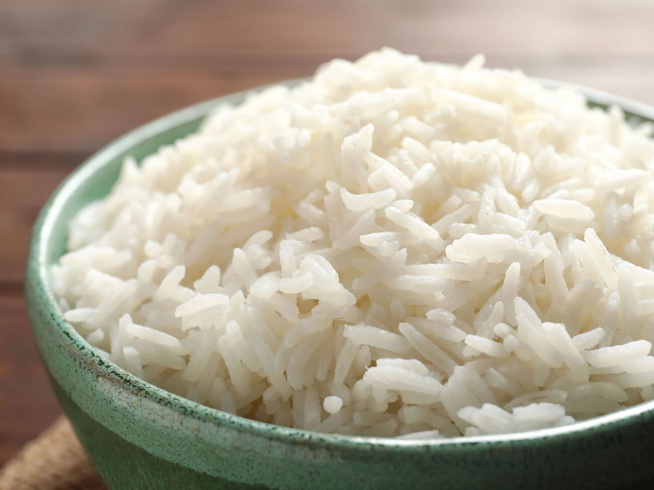 Рис после закипания нужно проварить под крышкой 14 минут