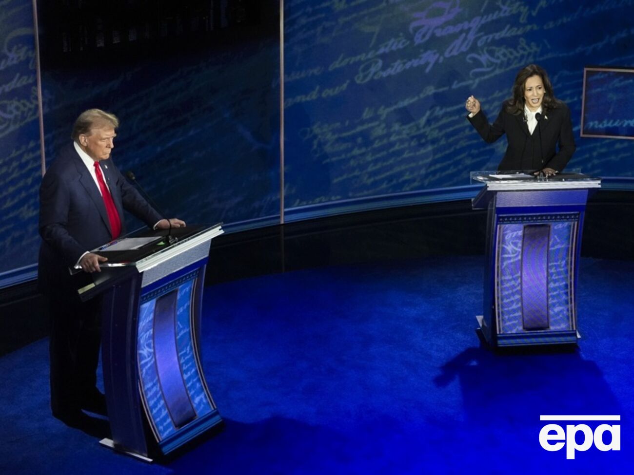 82% заявили, що дебати Трампа й Гарріс не вплинули на їхній вибір президента