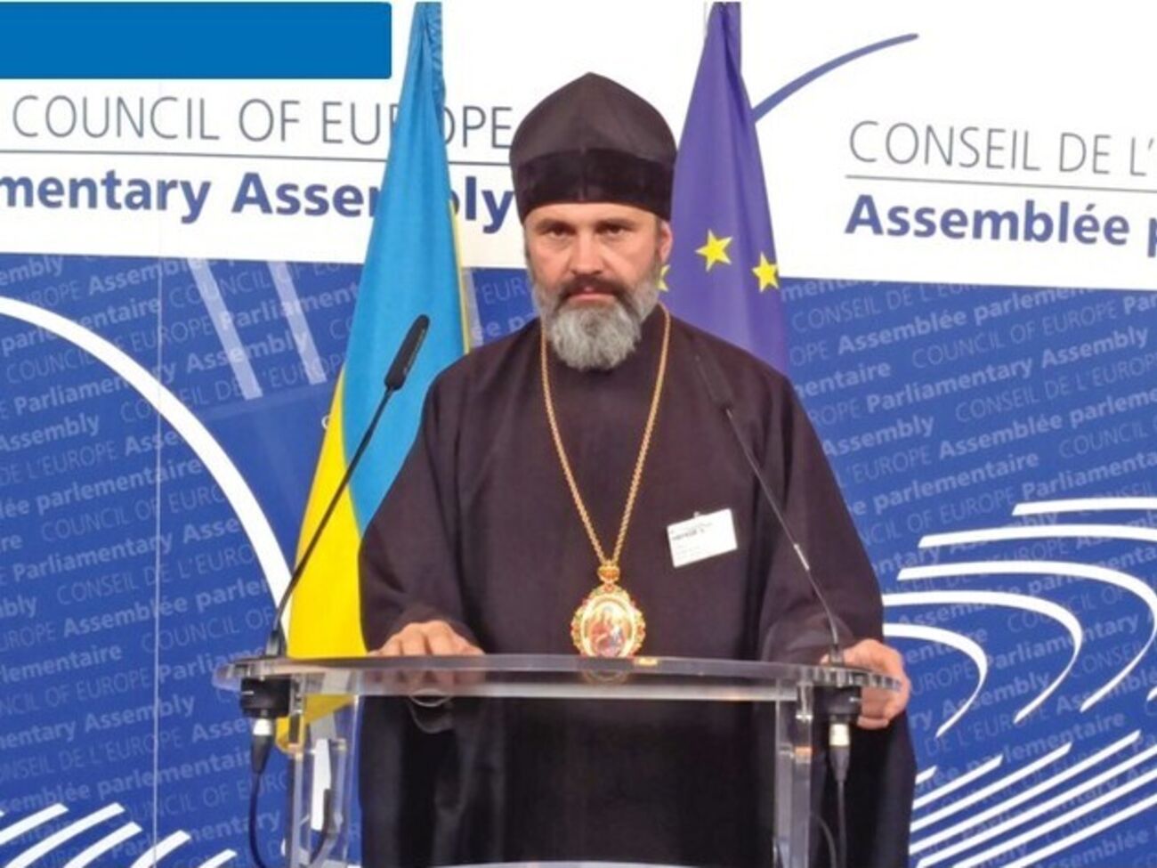 В Киеве трое неизвестных избили митрополита Крымского и Симферопольского Климента