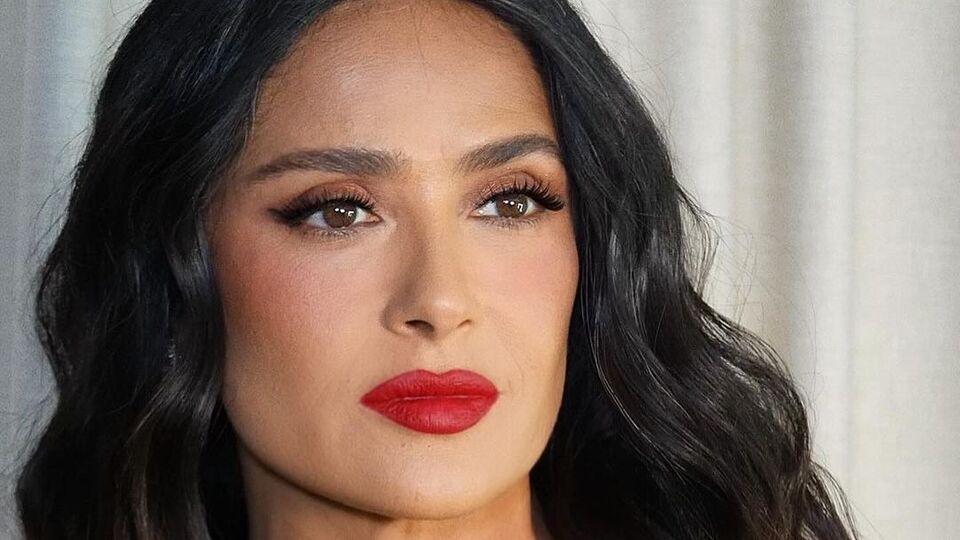 Хайек показала свой светский выход