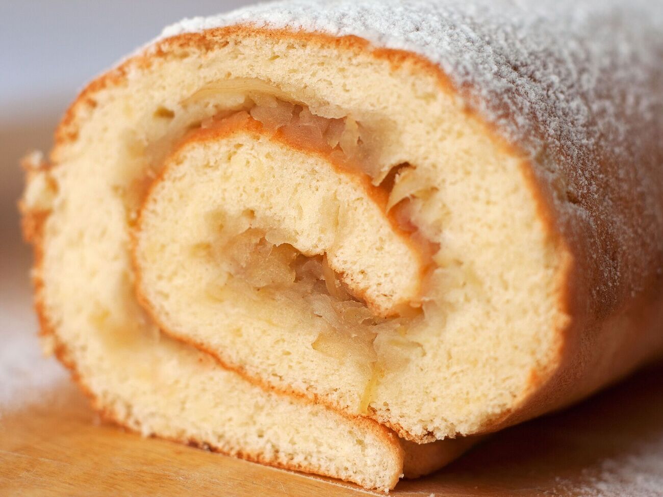 Подача рулета может варьироваться по желанию