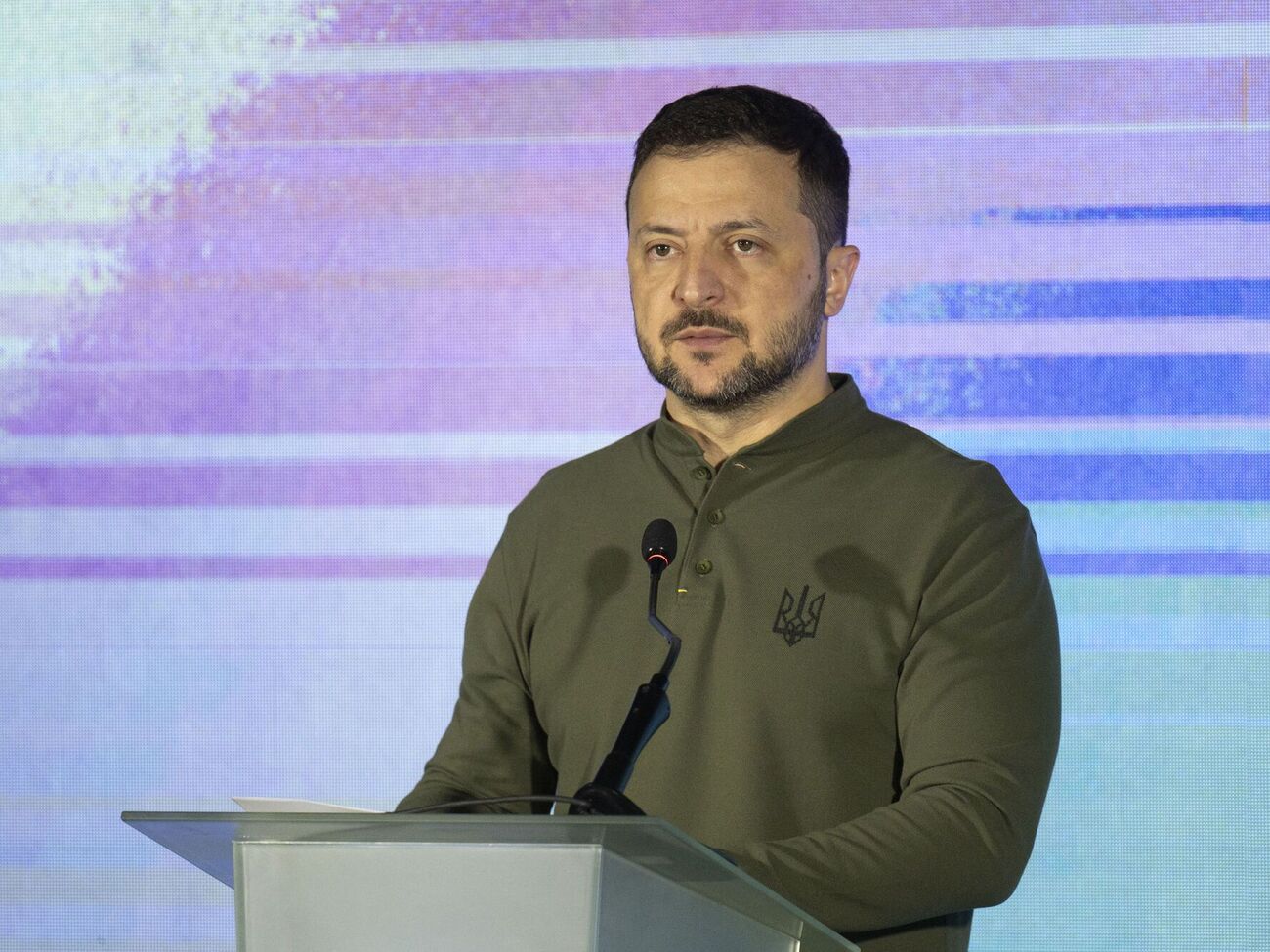 Зеленский: Повсюду жизнь человека и достоинство человека должны быть защищены