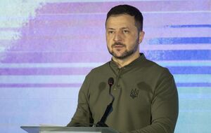 Зеленский: Повсюду жизнь человека и достоинство человека должны быть защищены