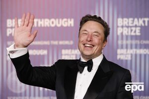 Маск поддерживает на выборах Трампа