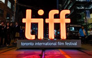 Международный кинофестиваль в Торонто решил не отменять показ фильма "Русские на войне"