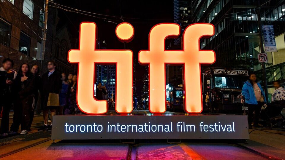 Международный кинофестиваль в Торонто решил не отменять показ фильма "Русские на войне"