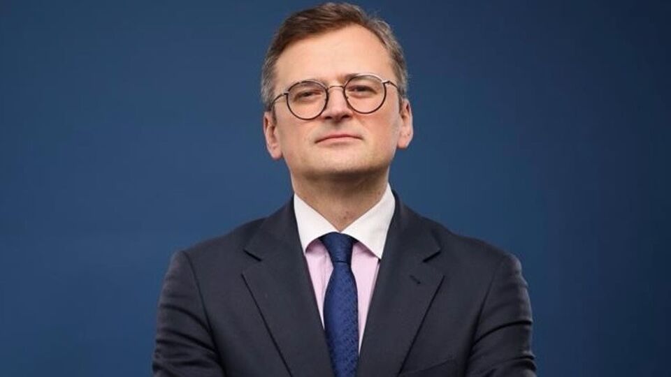 Кулеба виховує двох дітей