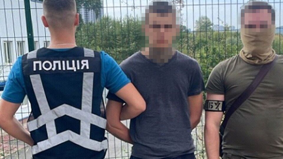 Один із п'яти затриманих, яких підозрюють у підпалі автівок військових