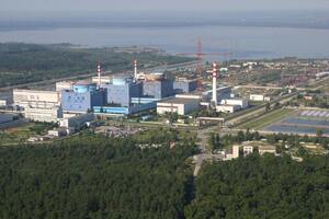 Під час нічної російської атаки зафіксували проліт російського Shahed у безпосередній близькості від Хмельницької АЕС, розповіли в ОВА