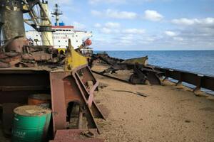 Атака по зерновозу в Чорному морі. ВМС повідомили, яку зброю РФ застосувала проти цивільного судна