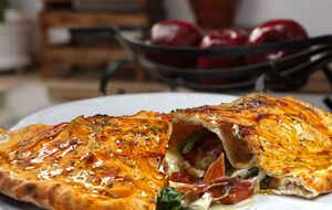 Пицца по этому рецепту содержит начинку внутри