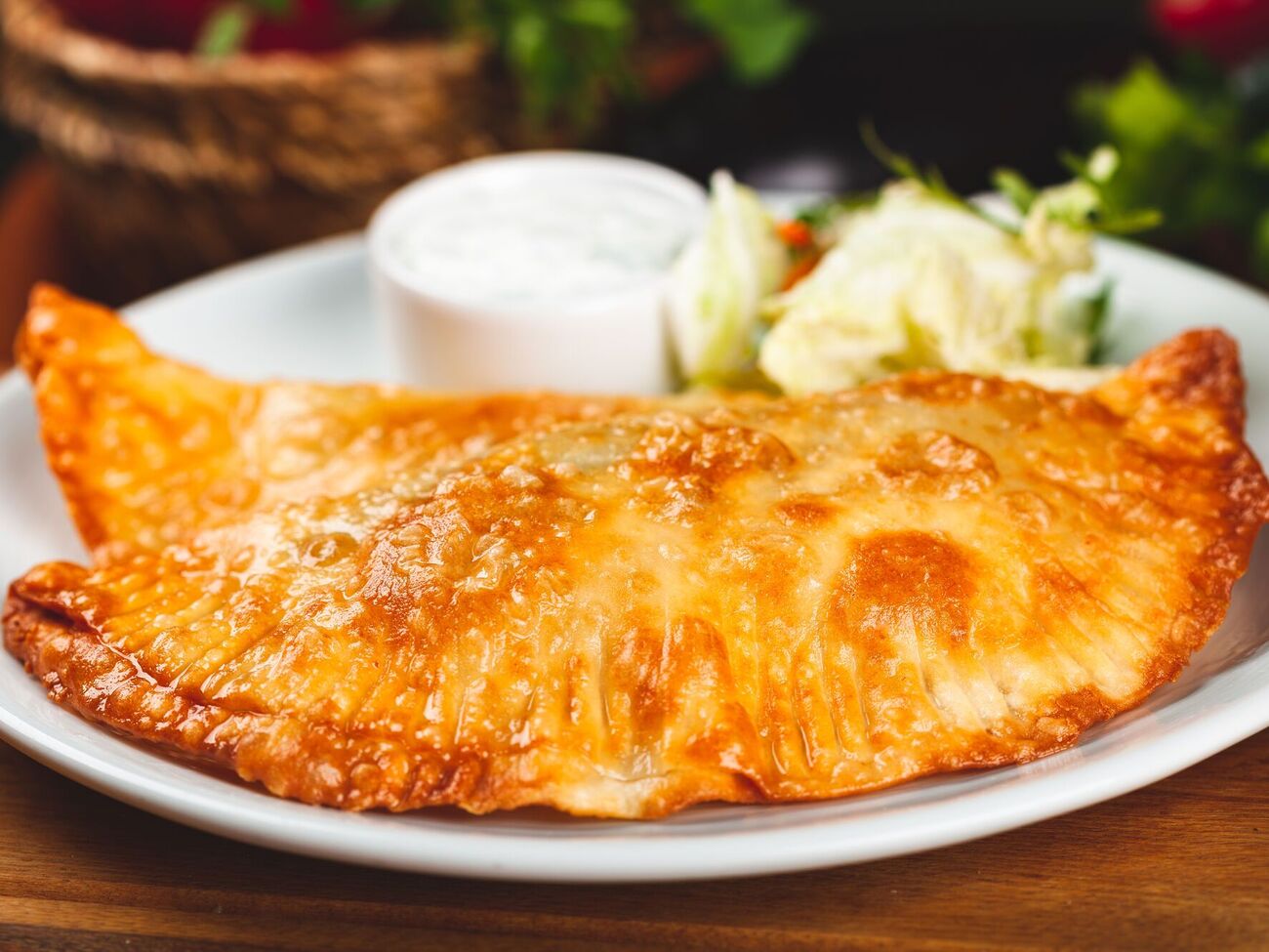 Чебуреки на определенном тесте впитывают минимум растительного масла