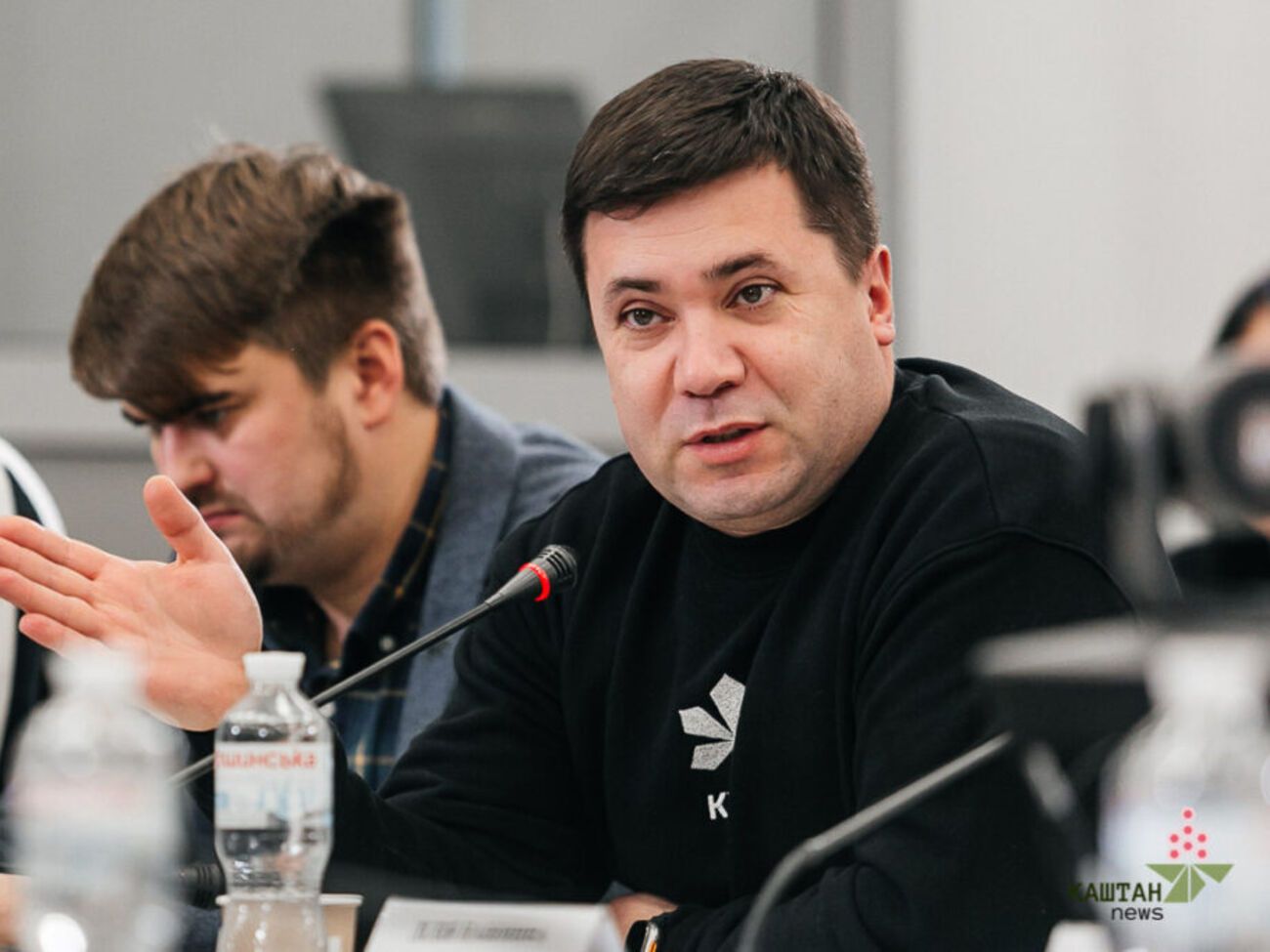 "Слуга народа" в Киевсовете должна остановить председательство Андрея Витренко во фракции, убежден политик