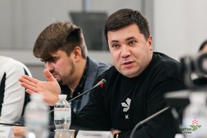 "Слуга народа" в Киевсовете должна остановить председательство Андрея Витренко во фракции, убежден политик