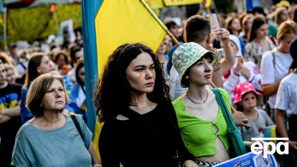 Україна планує створити "міністерство єдності", щоб повернути 7,5 млн своїх громадян з-за кордону, заявляв президент країни