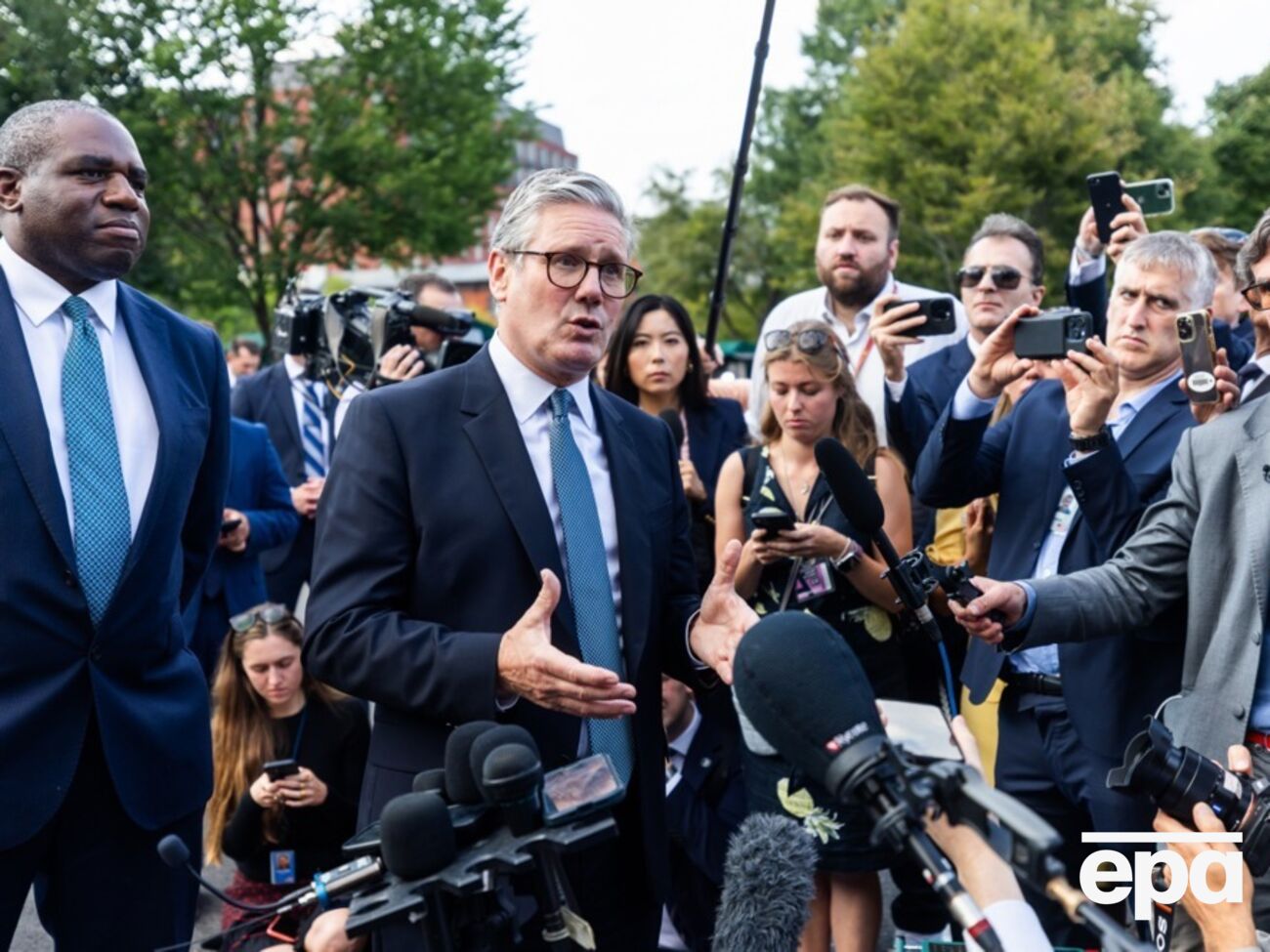 Стармер сказав, що дискусія з Байденом була "довгою"