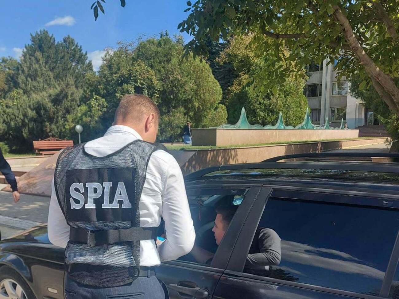 Расследование ведется по ст. 362/1 Уголовного кодекса Молдовы (организация незаконной миграции)