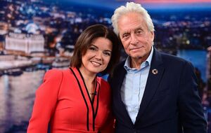 Комментируя интервью с Дугласом, Падалко подчеркнула, что настоящая звездность проявляется в мелочах