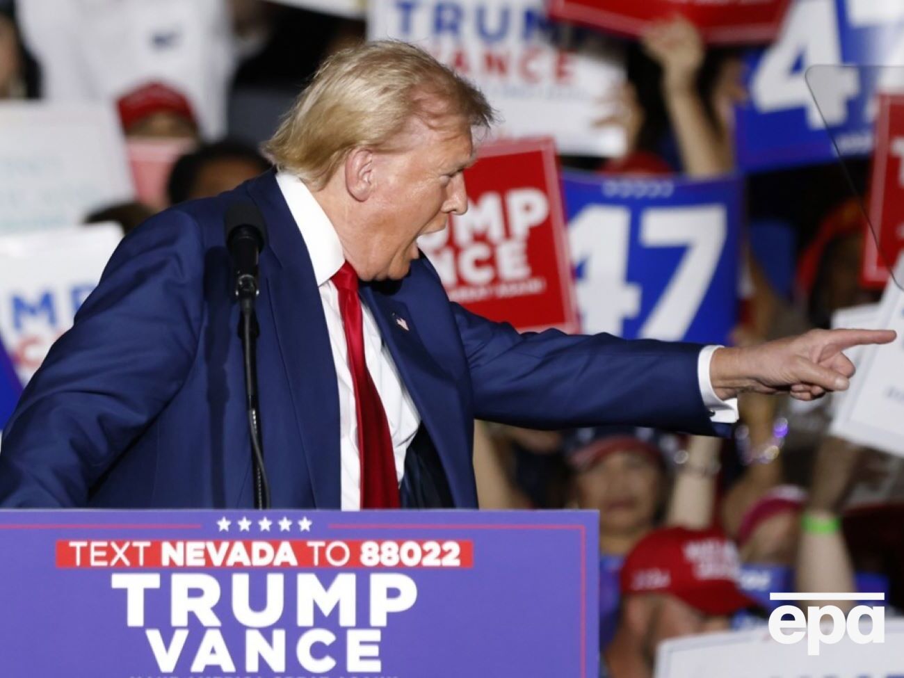 Трамп пообещал большие депортации