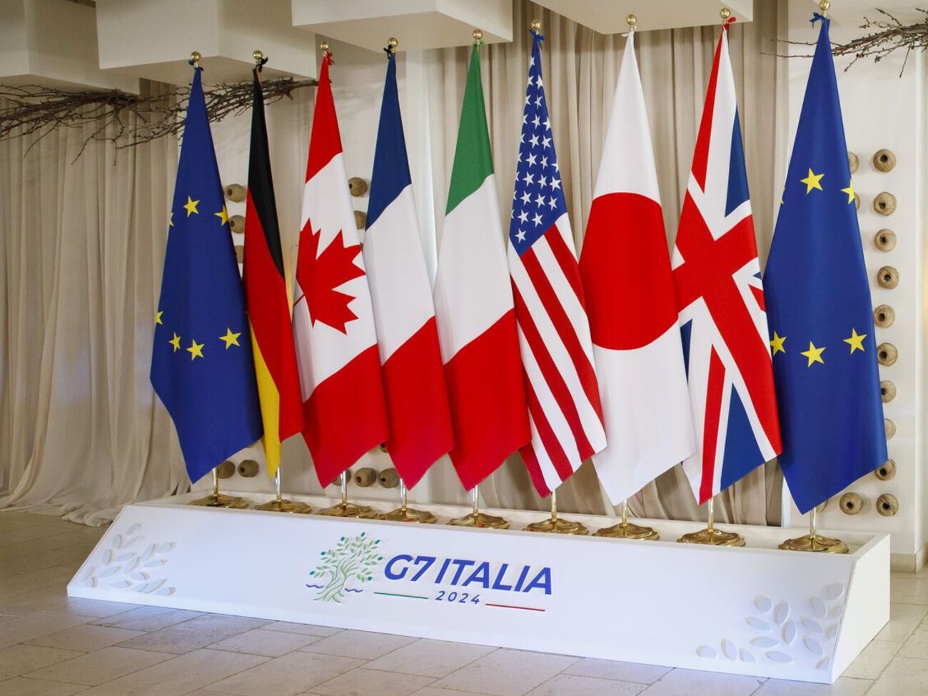 РФ використовує іранську зброю для вбивства українців і завдання ударів по критичній інфраструктурі, зазначили глави МЗС G7