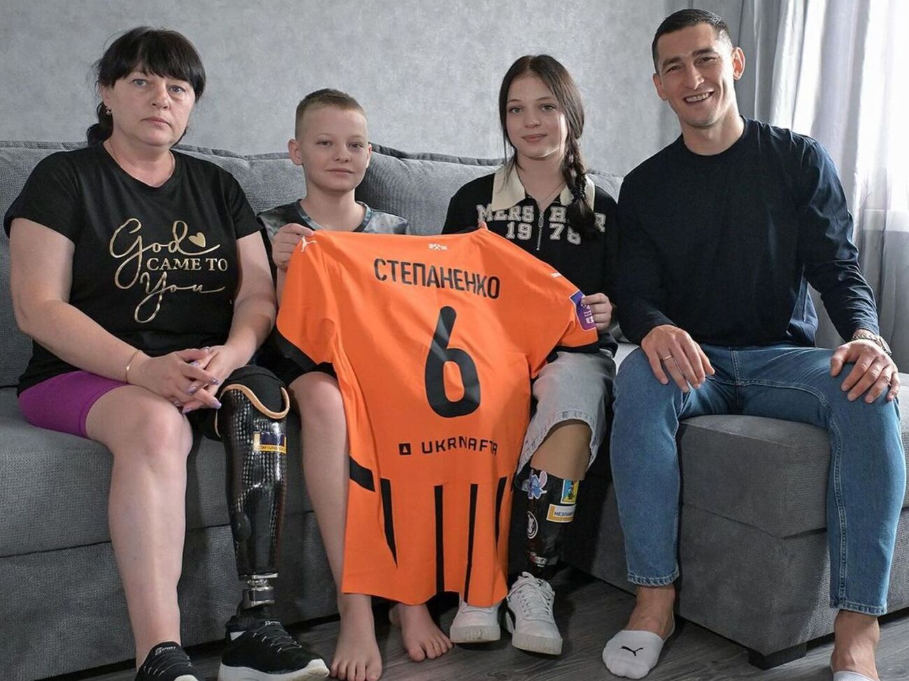 Мама Яны Степаненко поблагодарила футбольный клуб за приобретенное жилье