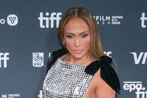 21 августа 2024 года Лопес подала на развод с Аффлеком