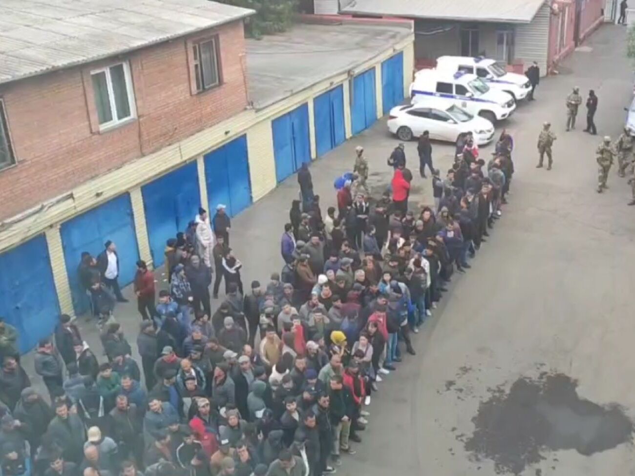 По официальным данным, 92 мужчины получили повестки с приказом явиться в военкомат