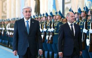 Токаєв "на прохання гостя" висловився про війну та "непереможність" РФ