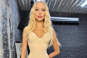 Полякова вышла замуж за Буряковского 11 сентября 2004 года