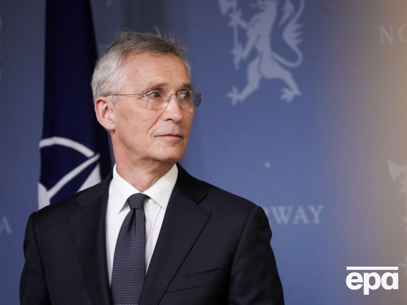 За словами Столтенберга, кожна країна має особисто ухвалювати рішення про дозвіл на удари її зброєю вглиб РФ