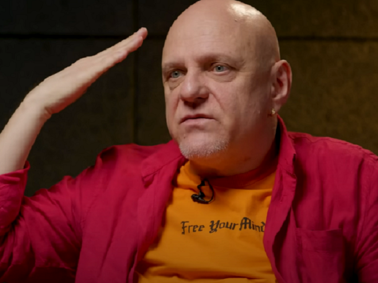 Вересень сказал, что после подворотен пил дома виски