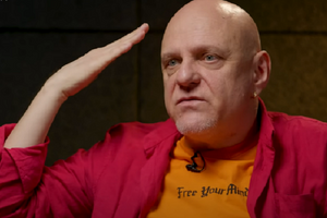 Вересень сказал, что после подворотен пил дома виски