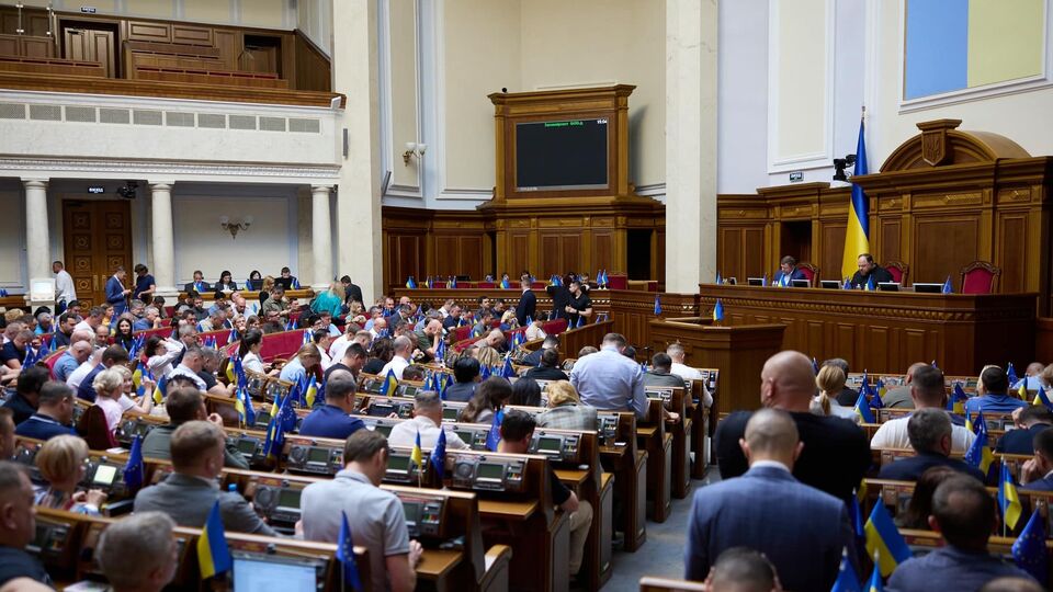 Парламент не утвердил смену названий более 300 топонимов и административных названий