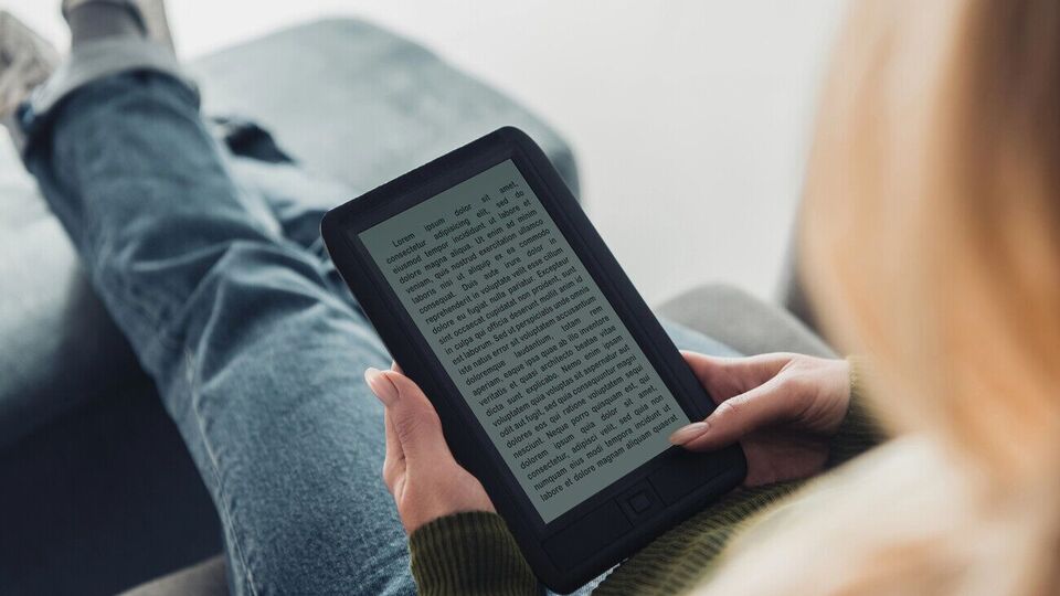 Электронная книга появилась не так давно