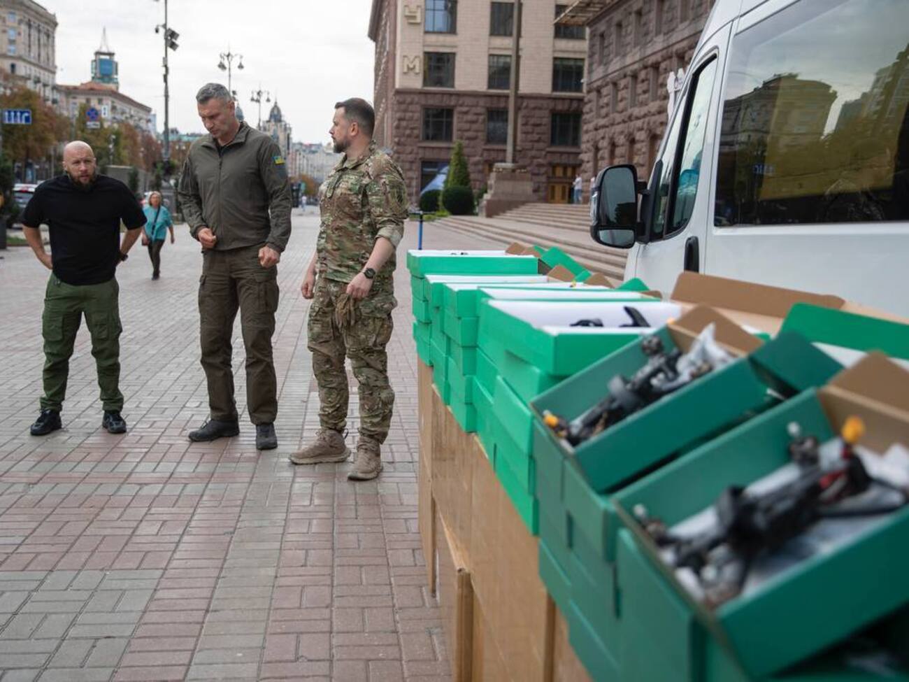Віталій Кличко повідомив, що цього року столиця вже виділила захисникам 8,6 млрд грн