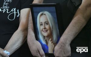 Петицию с предложением присвоить Фарион звание Героя Украины (посмертно) рассмотрят на заседании наградной комиссии Минобразования, рассказал Шмыгаль