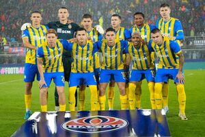 Матч відбувався під дощем