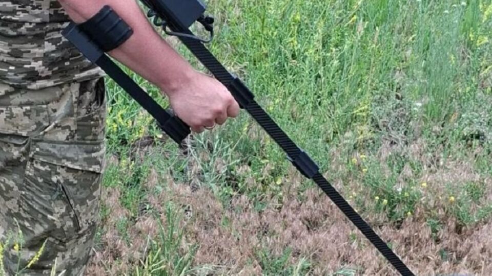 Міноборони не назвало виробника металошукача