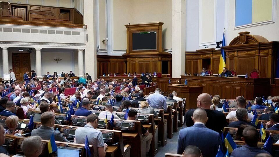 Рада перейменувала чотири райони, 10 міст, 56 селищ і 262 села у 22 областях України