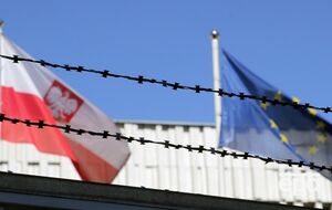 По данным СМИ, Варшава планирует добиться от Киева эксгумации жертв так называемой Волынской трагедии