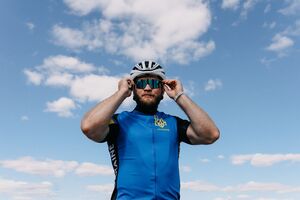 24 августа Дмитрук незаконно покинул пределы Украины