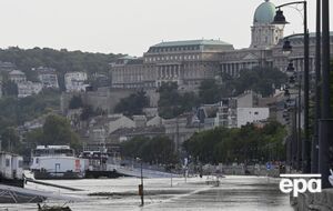 Вулиці угорської столиці пішли під воду