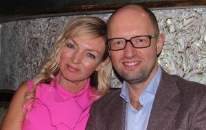 Сестра Яценюка умерла после шести лет борьбы с саркомой