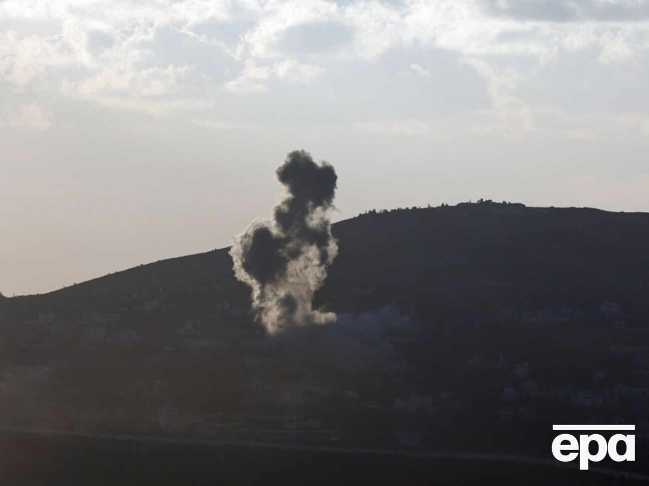 Ізраїль завдає ударів по об'єктах у Південному Лівані