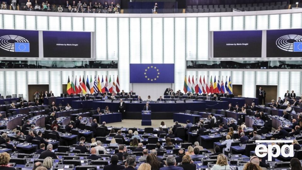 Решение поддержали 425 депутатов