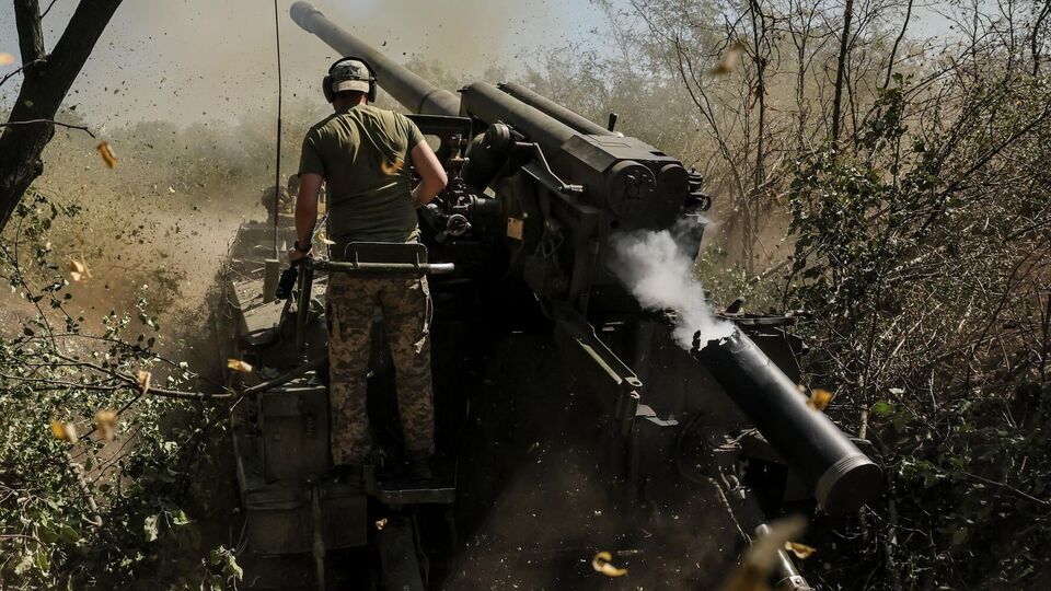 Зеленский: На кураховском и покровском направлениях ежедневно идут тяжелые бои