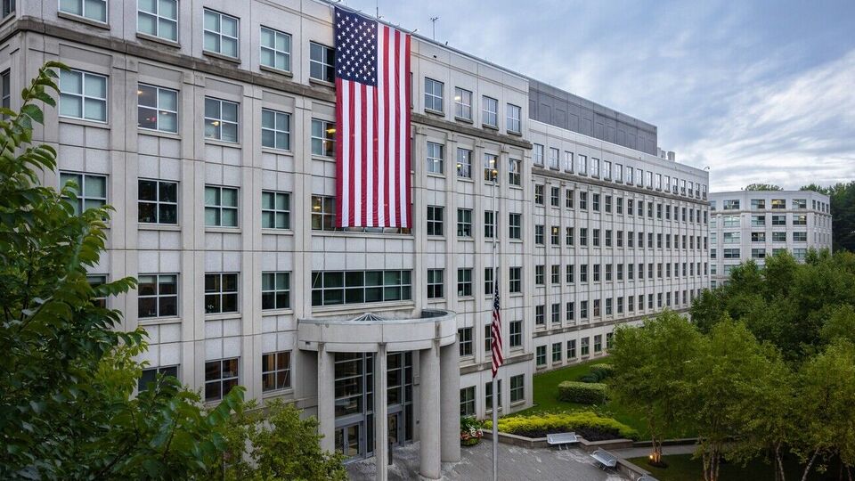 Национальная разведка США и еще два агентства призвали участников избирательной кампании в США сообщать о подозрительной или преступной деятельности